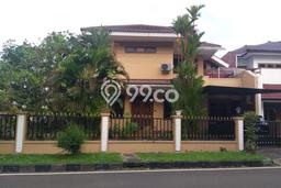 Dijual Rumah Luas Elegan Dengan View Eksklusif di Rawamangun, Jakarta Timur Dijual Rumah Luas Elegan Dengan View Eksklusif di Rawamangun, Jakarta Timur