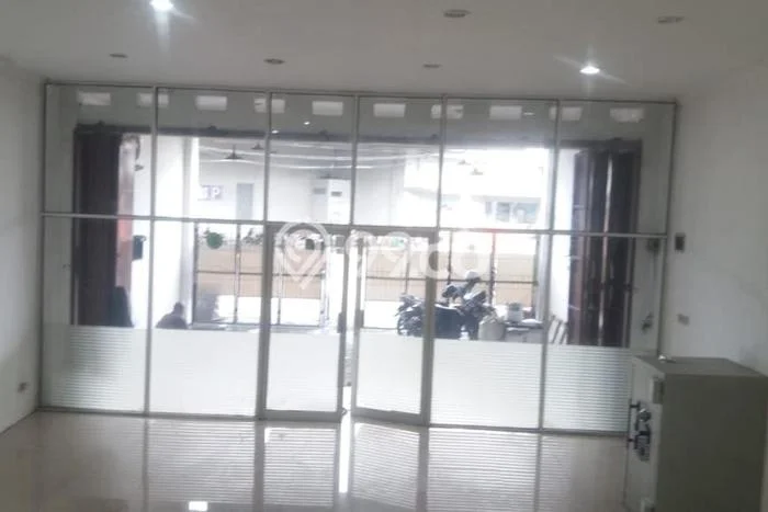 Ruko Bagus Dijual LB 100m2 Lokasi Strategis Bekasi Area Cocok untuk Bisnis Ruko Bagus Dijual LB 100m2 Lokasi Strategis Bekasi Area Cocok untuk Bisnis