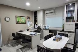 Unit Kantor Dijual di Jakarta Selatan LT 330m2 & LB 993m2 Unit Kantor Dijual di Jakarta Selatan LT 330m2 & LB 993m2