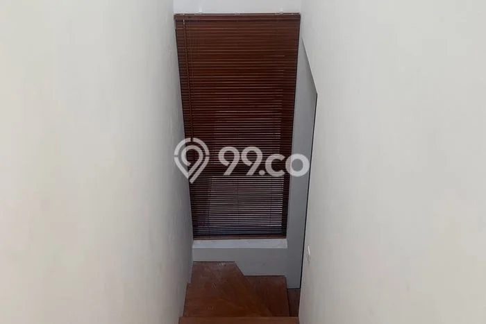 For Sale Rumah 3 Kamar Lokasi Strategis Bagus dan Strategis di Pesanggrahan For Sale Rumah 3 Kamar Lokasi Strategis Bagus dan Strategis di Pesanggrahan