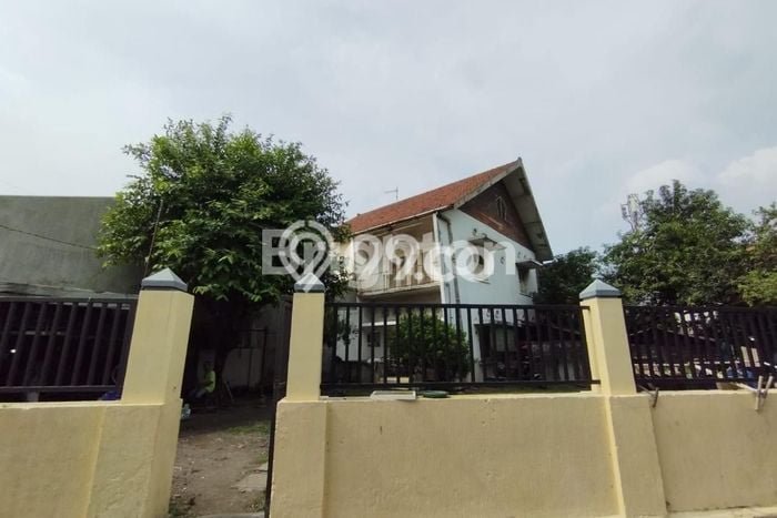For Sale! Premium House LT 533m2 Desain Modern di Diponegoro For Sale! Premium House LT 533m2 Desain Modern di Diponegoro