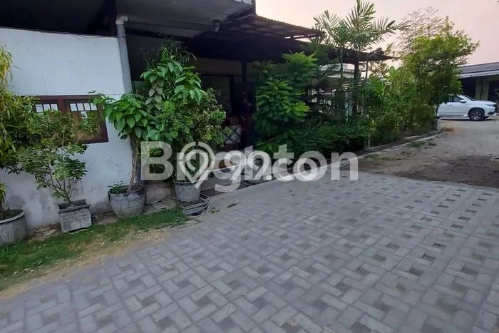 KAWASAN PREMIUM! Komersial Kawasan , Luas 935m2m², Pusat Komersial KAWASAN PREMIUM! Komersial Kawasan , Luas 935m2m², Pusat Komersial