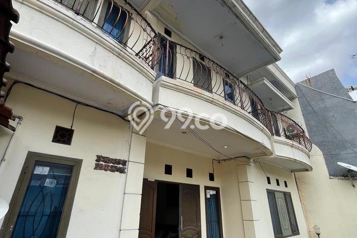 Rumah Luxury Modern Tanpa Renovasi di Rawamangun Jakarta Timur Rumah Luxury Modern Tanpa Renovasi di Rawamangun Jakarta Timur