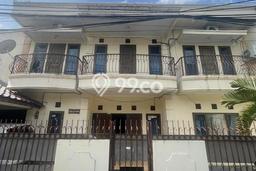 Rumah Luxury Modern Tanpa Renovasi di Rawamangun Jakarta Timur Rumah Luxury Modern Tanpa Renovasi di Rawamangun Jakarta Timur
