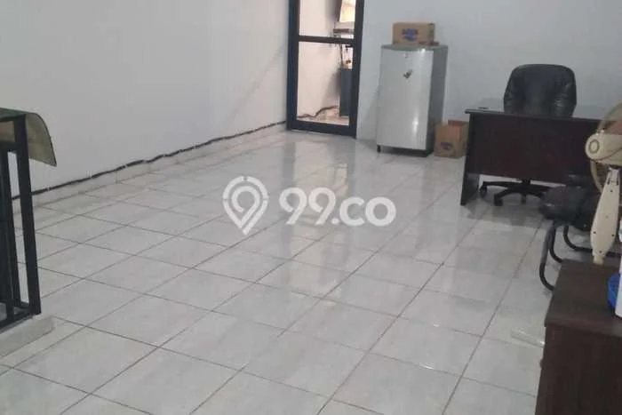 Ruko Dijual di Jakarta Barat LT 82m2 & LB 247m2 Lokasi Terbaik! Ruko Dijual di Jakarta Barat LT 82m2 & LB 247m2 Lokasi Terbaik!