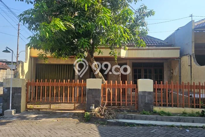 Disewakan! Rumah 5 Kamar Tidur &
3 Kamar Mandi di Rejosari, Semarang Disewakan! Rumah 5 Kamar Tidur &
3 Kamar Mandi di Rejosari, Semarang