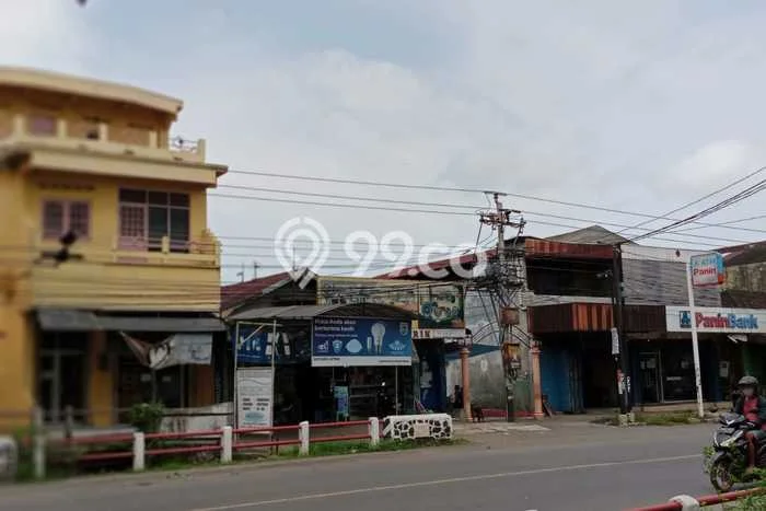 Area Ramai! Ruko Dijual di Weleri untuk Bisnis Luas Bangunan 700m2 Area Ramai! Ruko Dijual di Weleri untuk Bisnis Luas Bangunan 700m2