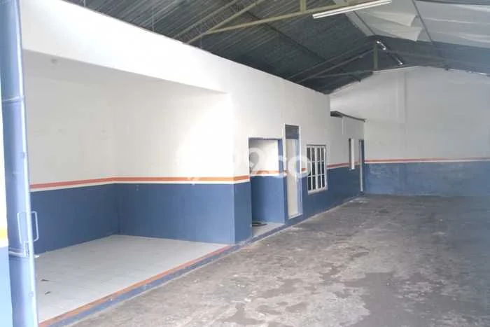 Unit Komersial Disewakan di Semarang Area Strategis Harga Kompetitif Unit Komersial Disewakan di Semarang Area Strategis Harga Kompetitif