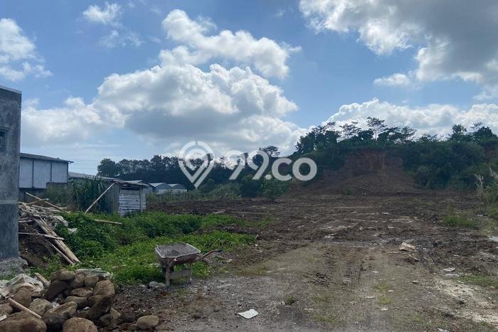 Lahan Kosong Dijual di Ngaliyan, Semarang, Luas 1000m2 Area Strategis Lahan Kosong Dijual di Ngaliyan, Semarang, Luas 1000m2 Area Strategis