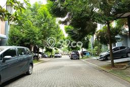 Kost Dijual Lokasi Strategis BSD Tangerang 7 Kamar Tidur Kost Dijual Lokasi Strategis BSD Tangerang 7 Kamar Tidur