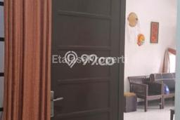 Jarang Ada! Rumah Sewa 3 Kamar Nyaman Siap Huni Ketintang Jarang Ada! Rumah Sewa 3 Kamar Nyaman Siap Huni Ketintang