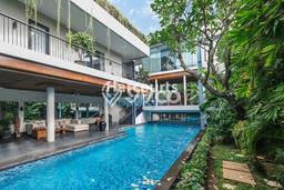 Hunian Mewah LB 1000m2 Siap Huni Desain Elegan di Kemang, Jakarta Selatan Hunian Mewah LB 1000m2 Siap Huni Desain Elegan di Kemang, Jakarta Selatan