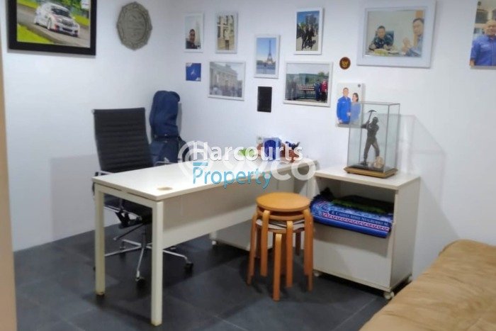 Kantor Premium Kawasan Menteng, Luas 734m², Jalan Utama, Area Bisnis Aktif Kantor Premium Kawasan Menteng, Luas 734m², Jalan Utama, Area Bisnis Aktif