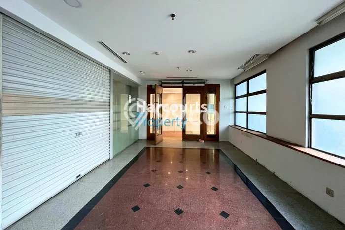 Unit Kantor Dijual di Jakarta Selatan LT 945m2 & LB 4885m2 Unit Kantor Dijual di Jakarta Selatan LT 945m2 & LB 4885m2