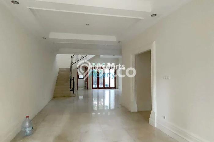 Rumah sewa siap huni 13 KT di Wijaya, Jakarta Selatan Rumah sewa siap huni 13 KT di Wijaya, Jakarta Selatan