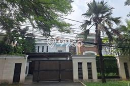 Rumah Bagus Disewakan di Simprug, Jakarta Selatan LT 900m2, LB 1000m2 Rumah Bagus Disewakan di Simprug, Jakarta Selatan LT 900m2, LB 1000m2