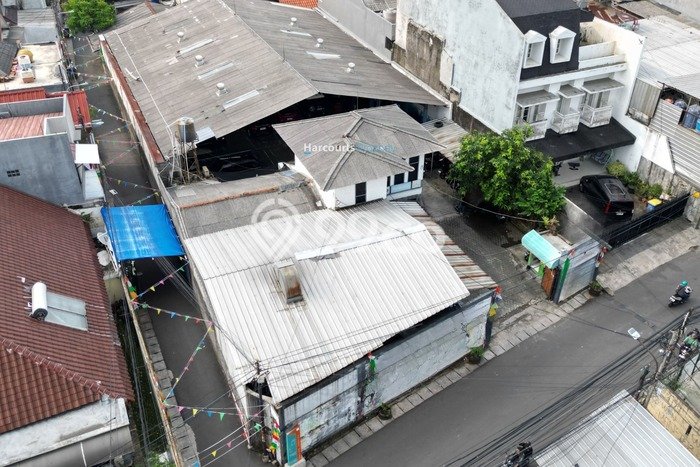 Unit Komersial Dijual di Jakarta Selatan LT 937m2 & LB 500m2 Unit Komersial Dijual di Jakarta Selatan LT 937m2 & LB 500m2