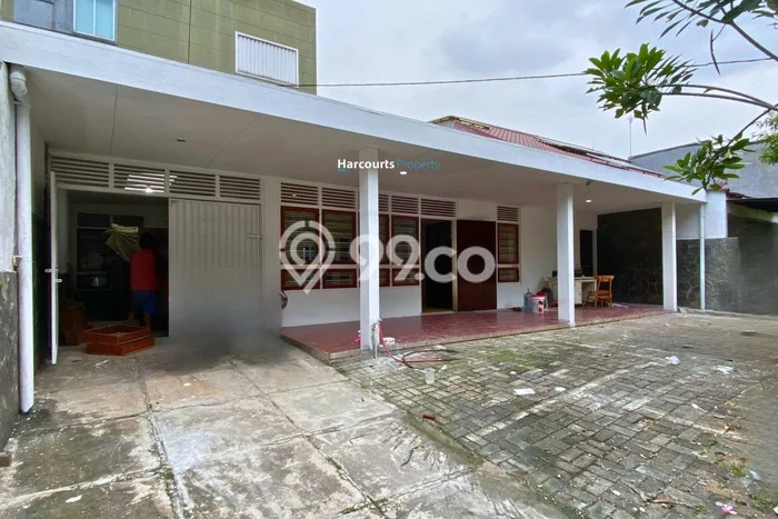 Rumah sewa siap huni 3 Kamar Tidur di SCBD, Jakarta Selatan Rumah sewa siap huni 3 Kamar Tidur di SCBD, Jakarta Selatan