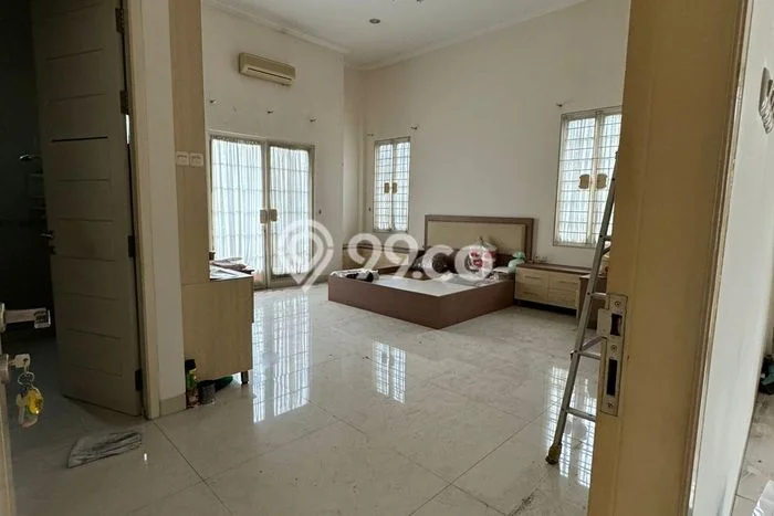 Rumah Elit Modern Tanpa Renovasi di Muara Karang Jakarta Utara Rumah Elit Modern Tanpa Renovasi di Muara Karang Jakarta Utara