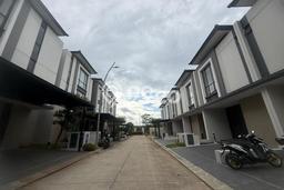 Hunian Cantik Modern Lb 87m2 di Cakung, Jakarta Timur Hunian Cantik Modern Lb 87m2 di Cakung, Jakarta Timur