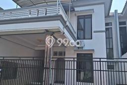 For Sale Rumah Mewah Exclusive di Cakung, Jakarta Timur For Sale Rumah Mewah Exclusive di Cakung, Jakarta Timur