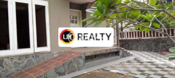 For Sale! Premium House LT 308m2 Desain Elegan di Pondok Kelapa For Sale! Premium House LT 308m2 Desain Elegan di Pondok Kelapa
