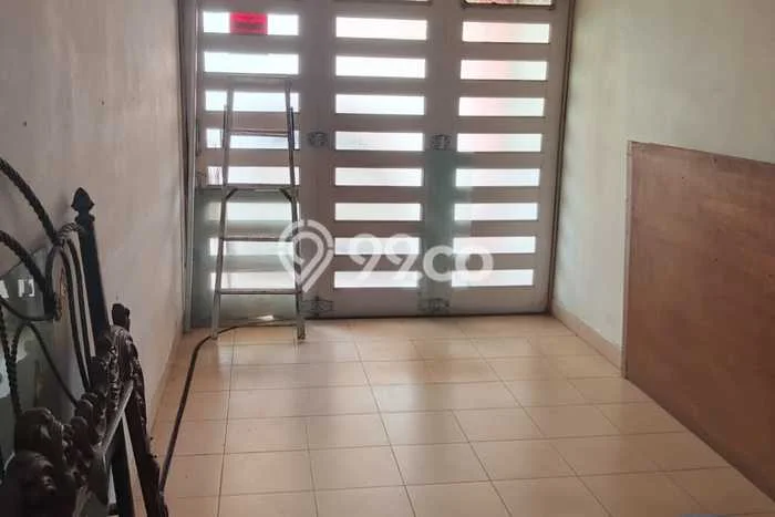 Dijual Hunian Mewah dengan Fasilitas Sekitar Komplit di Duren Sawit, Jakarta Timur Dijual Hunian Mewah dengan Fasilitas Sekitar Komplit di Duren Sawit, Jakarta Timur