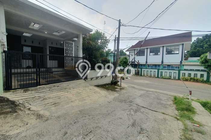 Jual Rumah Strategis Bagus Punya 3 KT di Cibinong Bogor SHM Jual Rumah Strategis Bagus Punya 3 KT di Cibinong Bogor SHM