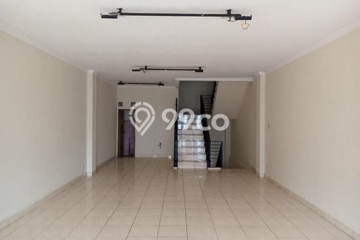 Ruko Strategis di Cibinong, Luas 135m2m², Kawasan Bisnis Ruko Strategis di Cibinong, Luas 135m2m², Kawasan Bisnis