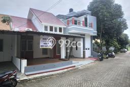 Hunian Mewah LB 150m2 Siap Pakai Desain Elegan di Kelapa Dua, Depok Hunian Mewah LB 150m2 Siap Pakai Desain Elegan di Kelapa Dua, Depok