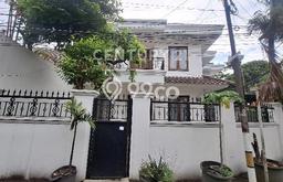 Dijual Rumah Premium dengan Fasilitas Sekitar Lengkap di Kebayoran Baru, Jakarta Selatan Dijual Rumah Premium dengan Fasilitas Sekitar Lengkap di Kebayoran Baru, Jakarta Selatan
