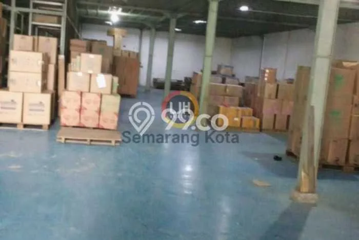 Disewakan Gudang komersial di Ngaliyan luas bangunan 700m2 Disewakan Gudang komersial di Ngaliyan luas bangunan 700m2