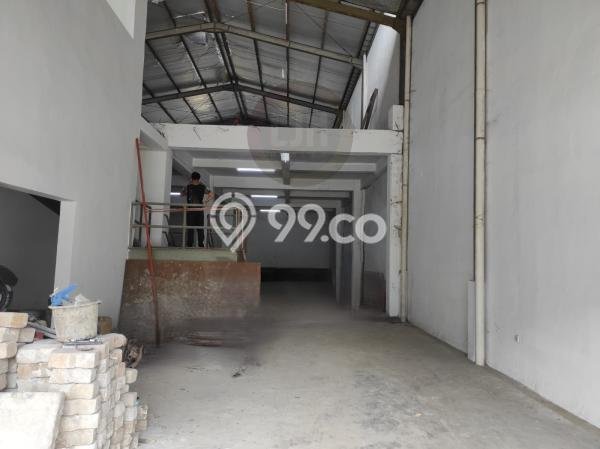 SEWA STRATEGIS! Gudang Kawasan Pulo Gadung, Luas 336m², Lokasi Berkembang SEWA STRATEGIS! Gudang Kawasan Pulo Gadung, Luas 336m², Lokasi Berkembang