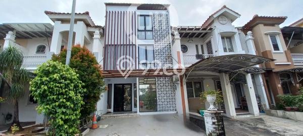 Siap Huni Rumah Mewah 3 Kamar di Kelapa Gading Dekat ke Mana Saja Siap Huni Rumah Mewah 3 Kamar di Kelapa Gading Dekat ke Mana Saja