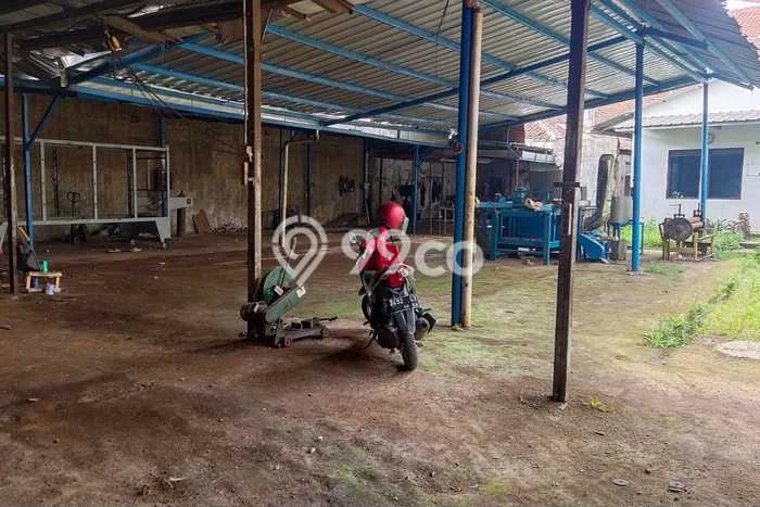Disewakan Gudang di Kawasan Ramai Bandung Kota Luas 250m2 Disewakan Gudang di Kawasan Ramai Bandung Kota Luas 250m2