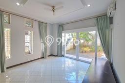 Rumah Disewakan Tangerang Selatan LT 184m2 LB 207m2 Kawasan Bintaro Rumah Disewakan Tangerang Selatan LT 184m2 LB 207m2 Kawasan Bintaro
