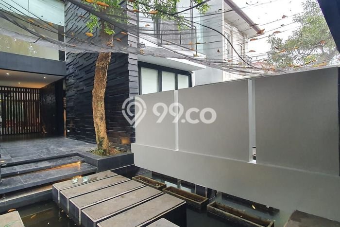 Dijual Rumah Premium dengan Fasilitas Sekitar Lengkap di Menteng, Jakarta Pusat Dijual Rumah Premium dengan Fasilitas Sekitar Lengkap di Menteng, Jakarta Pusat