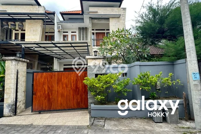 DIJUAL! Vila Kawasan , Area 150m2m², Akses ke Pusat Kota DIJUAL! Vila Kawasan , Area 150m2m², Akses ke Pusat Kota