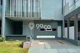 Rumah Luxury Modern Tanpa Renovasi di Bintaro Tangerang Selatan Rumah Luxury Modern Tanpa Renovasi di Bintaro Tangerang Selatan