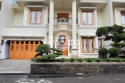 Rumah Eksklusif Bagus Mewah Private Pool di Cilandak Jakarta Selatan Rumah Eksklusif Bagus Mewah Private Pool di Cilandak Jakarta Selatan
