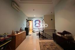 Rumah Bagus SHM Lingkungan Nyaman di Graha Taman Bintaro Sektor 9 Rumah Bagus SHM Lingkungan Nyaman di Graha Taman Bintaro Sektor 9