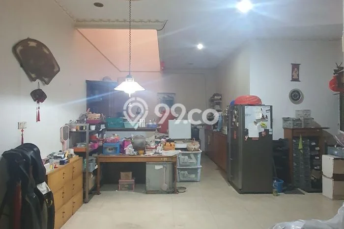 Sewa Rumah Murah di Tanjung Duren Jakarta Barat Punya 4 KT Sewa Rumah Murah di Tanjung Duren Jakarta Barat Punya 4 KT