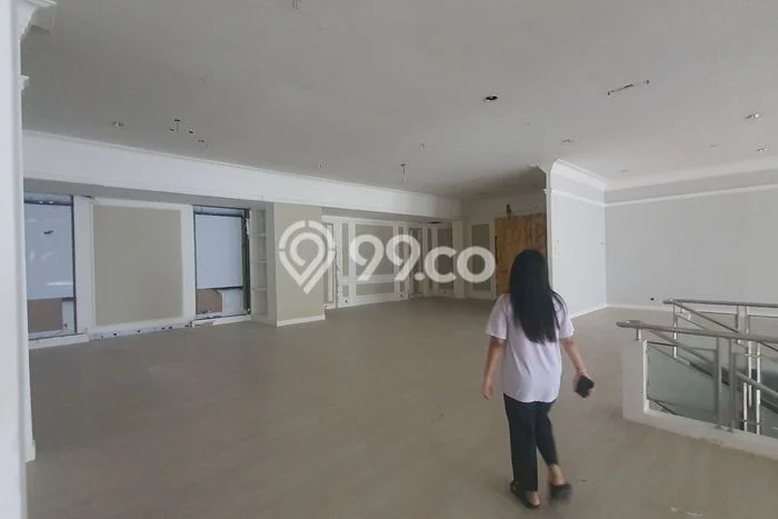 Kantor Dijual di Jakarta Barat LT 2150m2 & LB 3250m2 Lokasi Terbaik! Kantor Dijual di Jakarta Barat LT 2150m2 & LB 3250m2 Lokasi Terbaik!