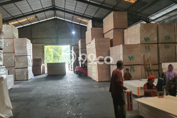 Pabrik Dijual di Periuk Tangerang dengan LB 5000m2 Pabrik Dijual di Periuk Tangerang dengan LB 5000m2