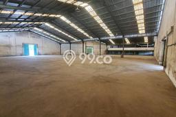 Unit Gudang Disewakan di Muara Karang di Area Ramai & Strategis Unit Gudang Disewakan di Muara Karang di Area Ramai & Strategis