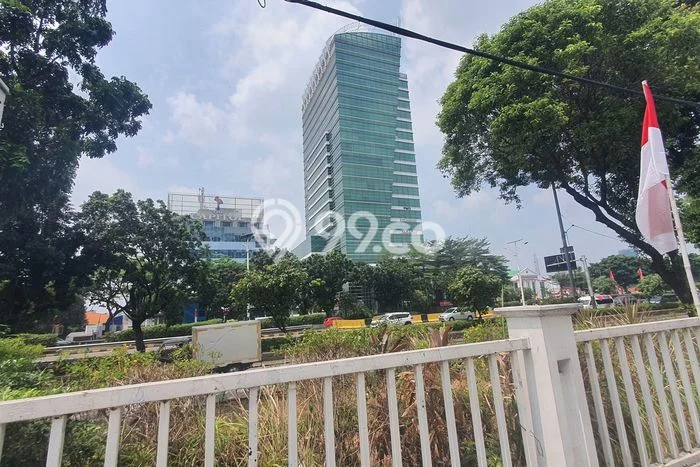 Kantor Dijual di Jakarta Barat LT 2150m2 & LB 3250m2 Lokasi Terbaik! Kantor Dijual di Jakarta Barat LT 2150m2 & LB 3250m2 Lokasi Terbaik!