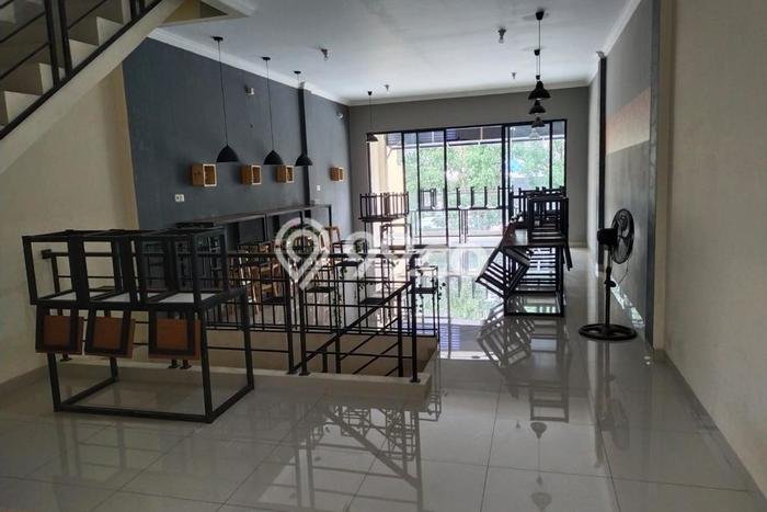 Ruko di Gading Serpong, Luas 250m², Area Komersial, Ramai Ruko di Gading Serpong, Luas 250m², Area Komersial, Ramai