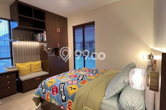 Siap Huni Hunian Elit 5 Kamar di Cakung Dekat ke Mana Pun Siap Huni Hunian Elit 5 Kamar di Cakung Dekat ke Mana Pun