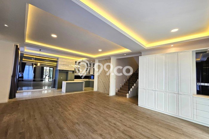 Rumah Eksklusif Dijual LT 180m2 di Cakung, Jakarta Timur Rumah Eksklusif Dijual LT 180m2 di Cakung, Jakarta Timur