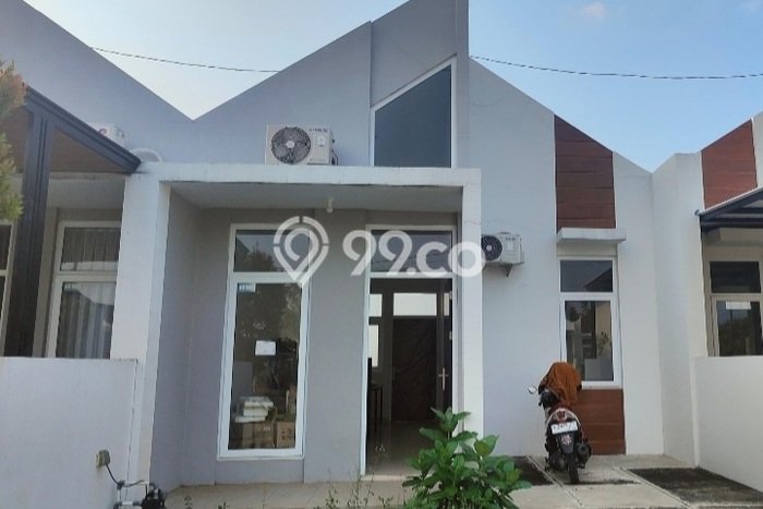 Lokasi strategis! Rumah siap huni disewakan di Semarang Tengah LB 80m2 Lokasi strategis! Rumah siap huni disewakan di Semarang Tengah LB 80m2